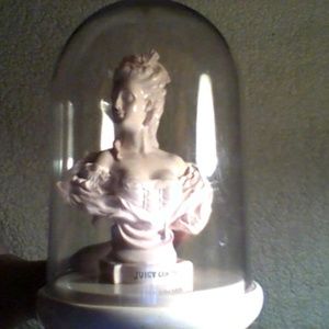 juicy couture marie antoinette bust / dome